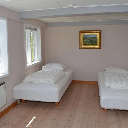 Botmund - 3-6km From The Sea By Interhome